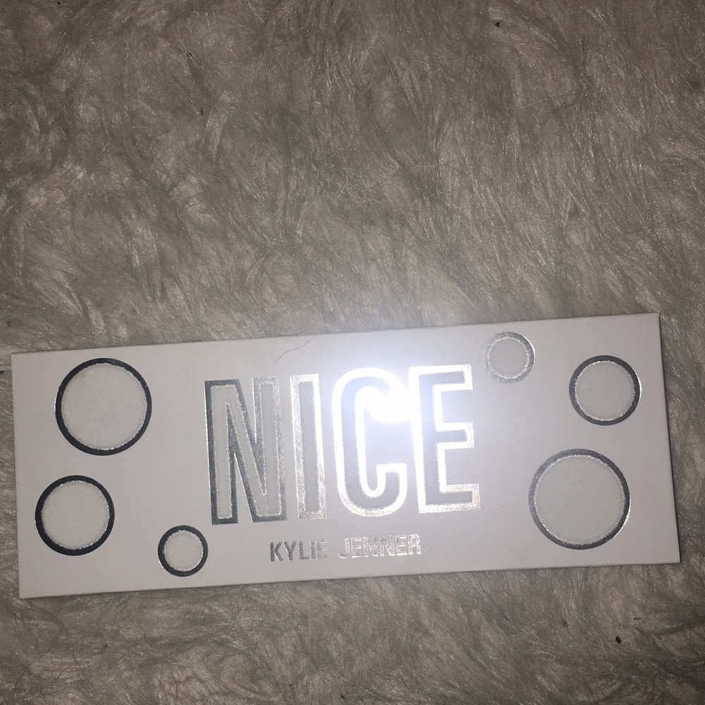 Kylie Cosmetics nice eyeshadow palette